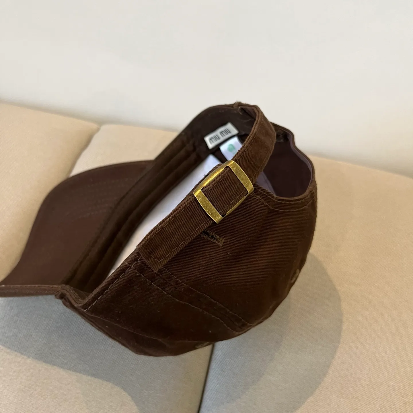 P54 miumiu original spring and summer new baseball cap, authentic mold customization, original workmanship is meticulous and the quality is superb!