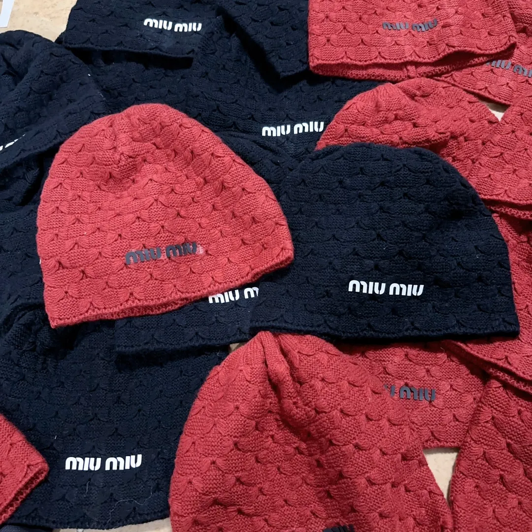 Miumiu wool pile hat pullover hat