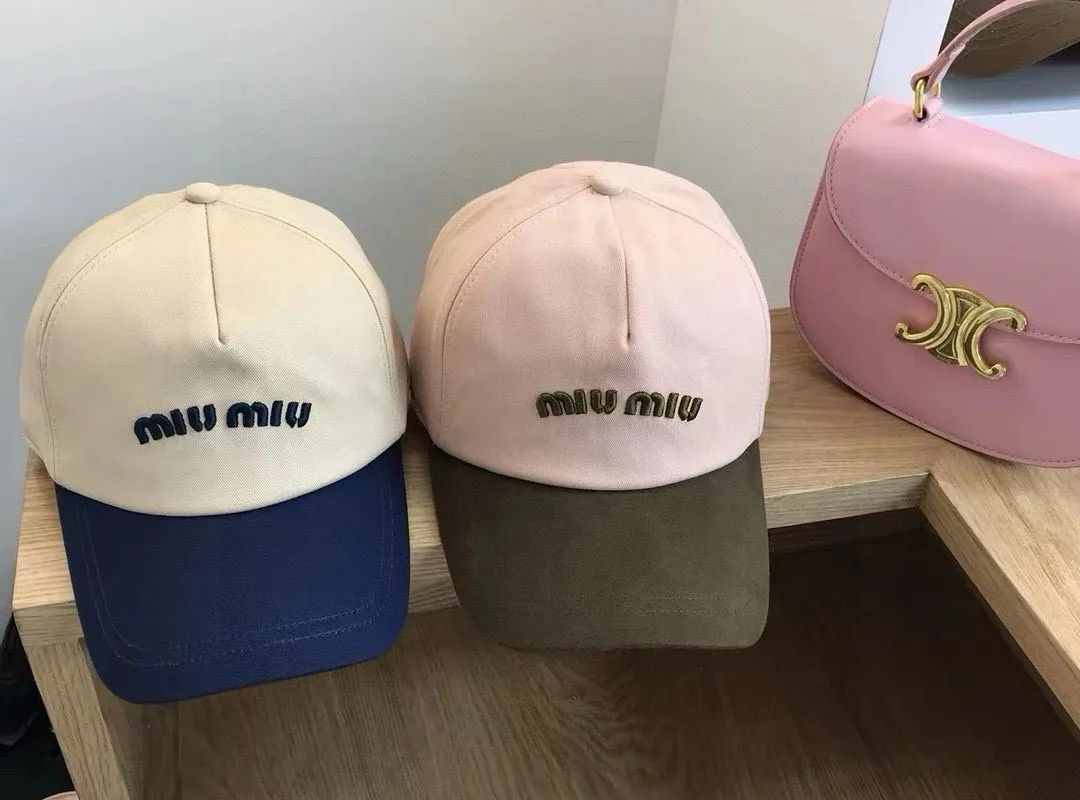 💰60¥ Miumiu official baseball cap, canvas cap, head circumference 57cm
