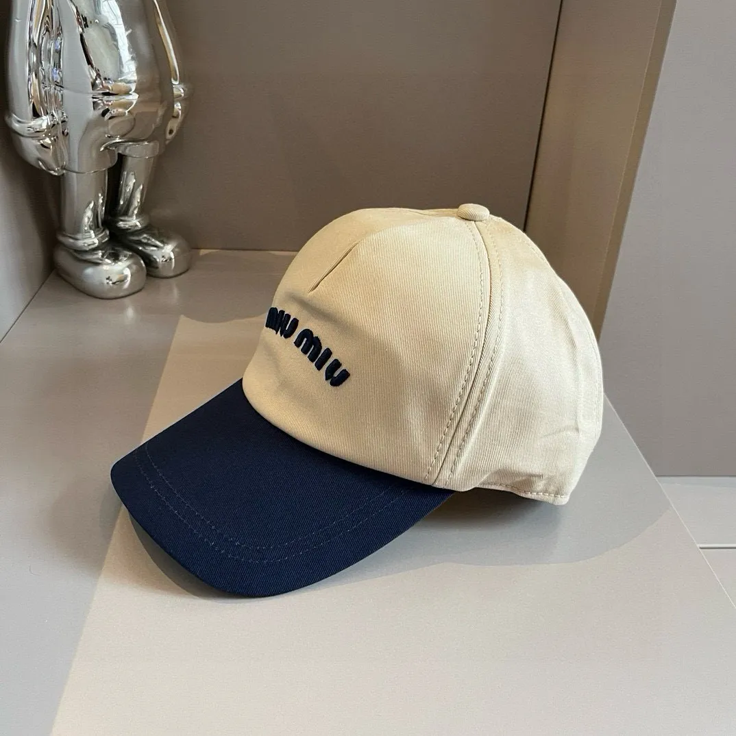 💰60¥ Miumiu official baseball cap, canvas cap, head circumference 57cm