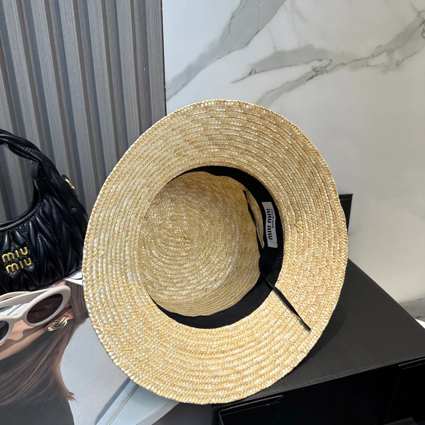 P80 miumiu new straw hat, advanced customization, lady style, attention to detail, sun protection and UV protection in summer, a must-have for travel, versatile and good-looking