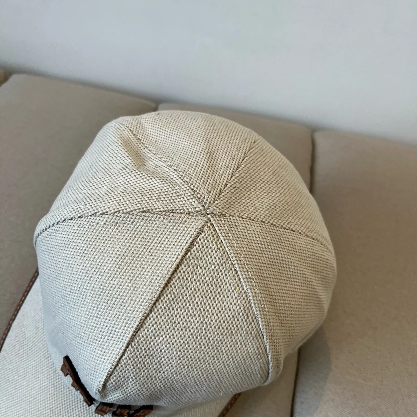 P64 miumiu original spring and summer new baseball cap, genuine mold-making and customization, the original workmanship is meticulous and the quality is superb!