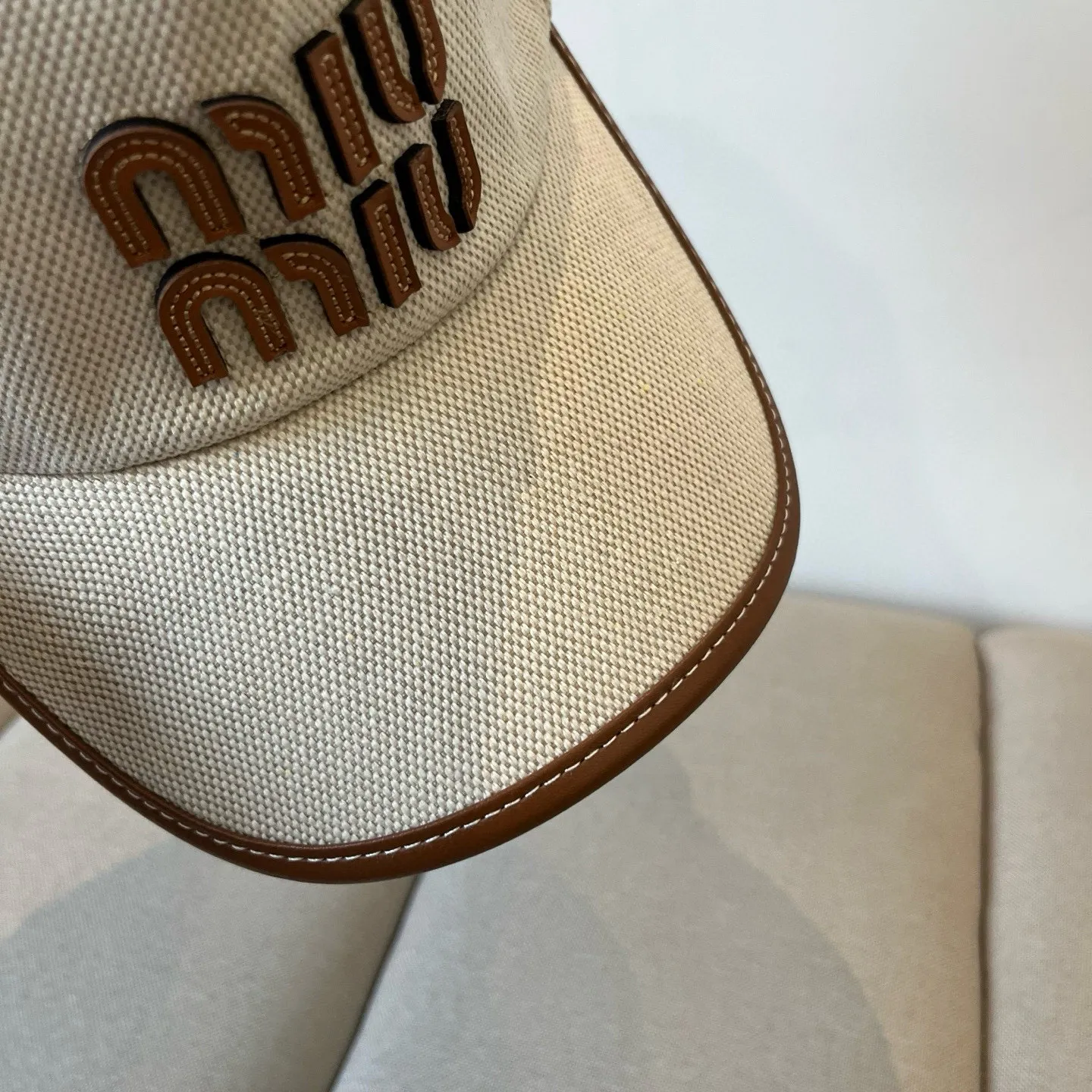 P64 miumiu original spring and summer new baseball cap, genuine mold-making and customization, the original workmanship is meticulous and the quality is superb!