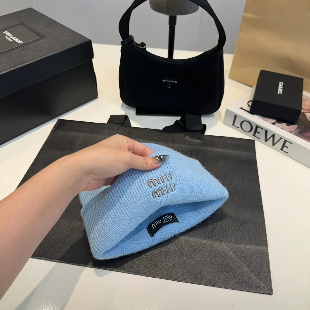 P60 miumiu new autumn and winter woolen hat