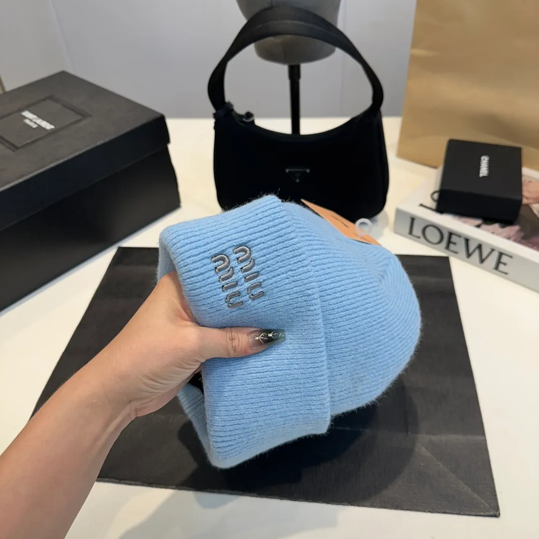 P60 miumiu new autumn and winter woolen hat