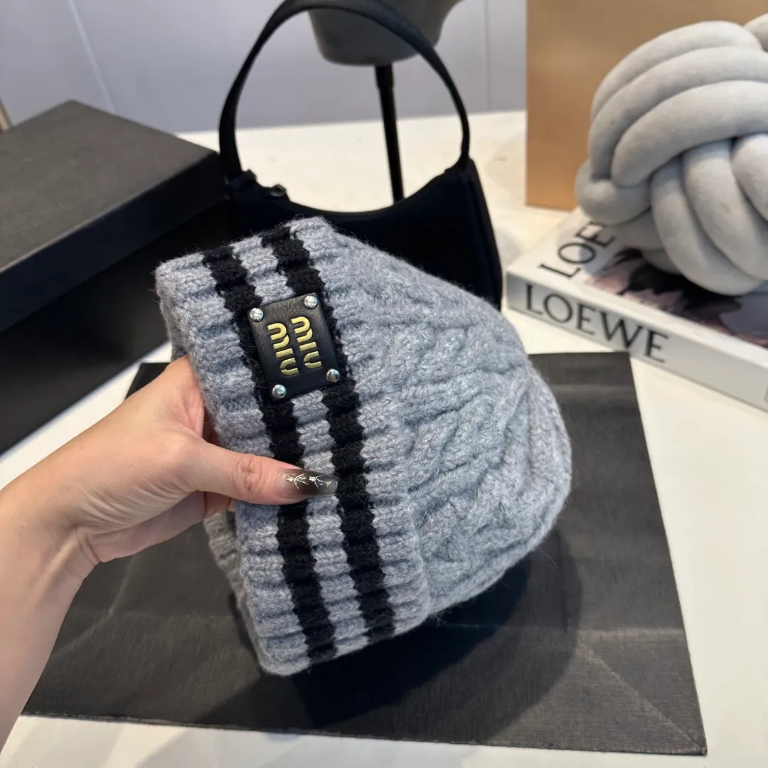 P60 miumiu new autumn and winter woolen hat