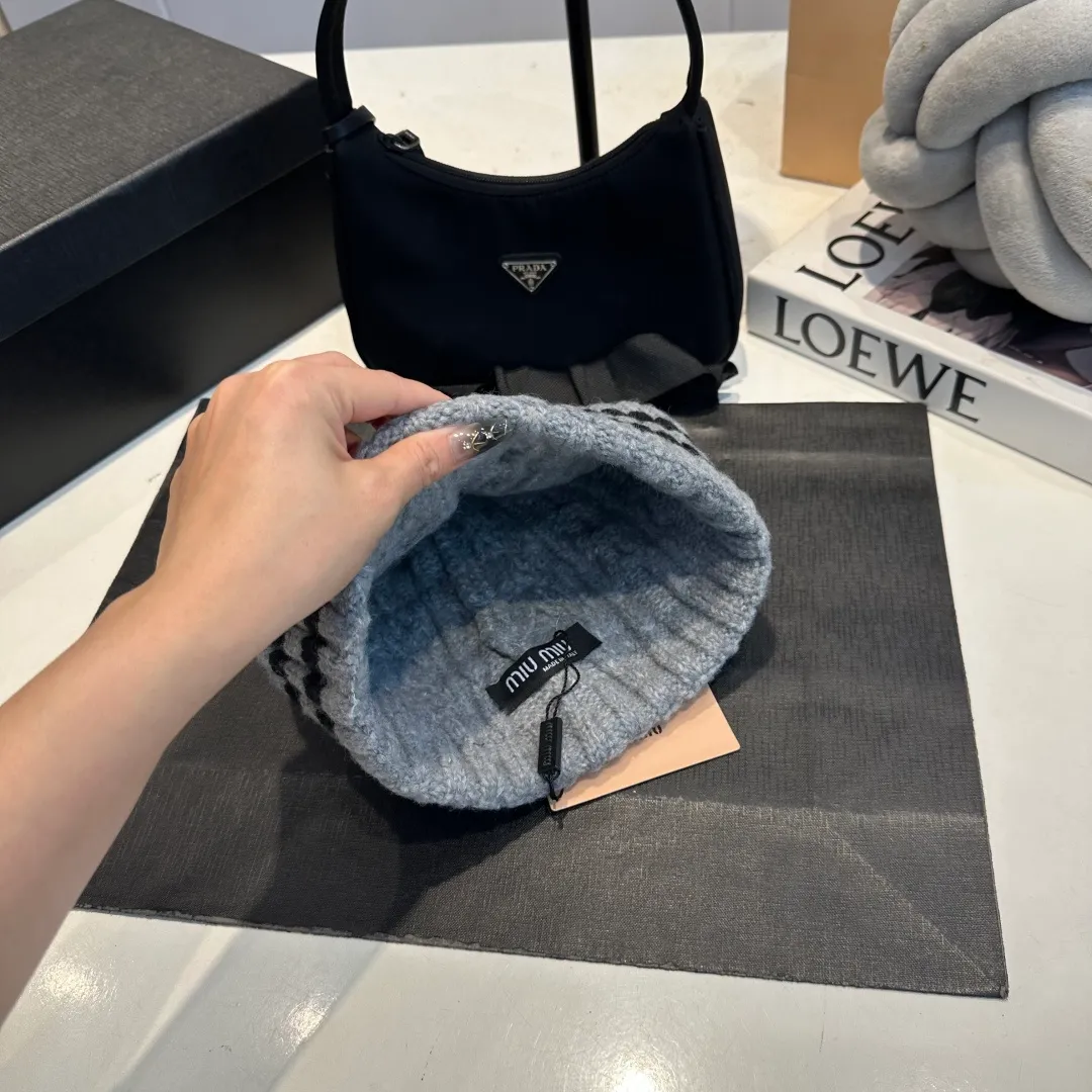 P60 miumiu new autumn and winter woolen hat