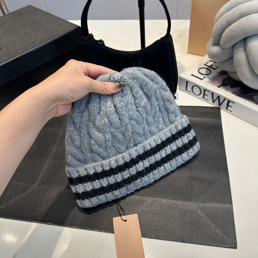 P60 miumiu new autumn and winter woolen hat
