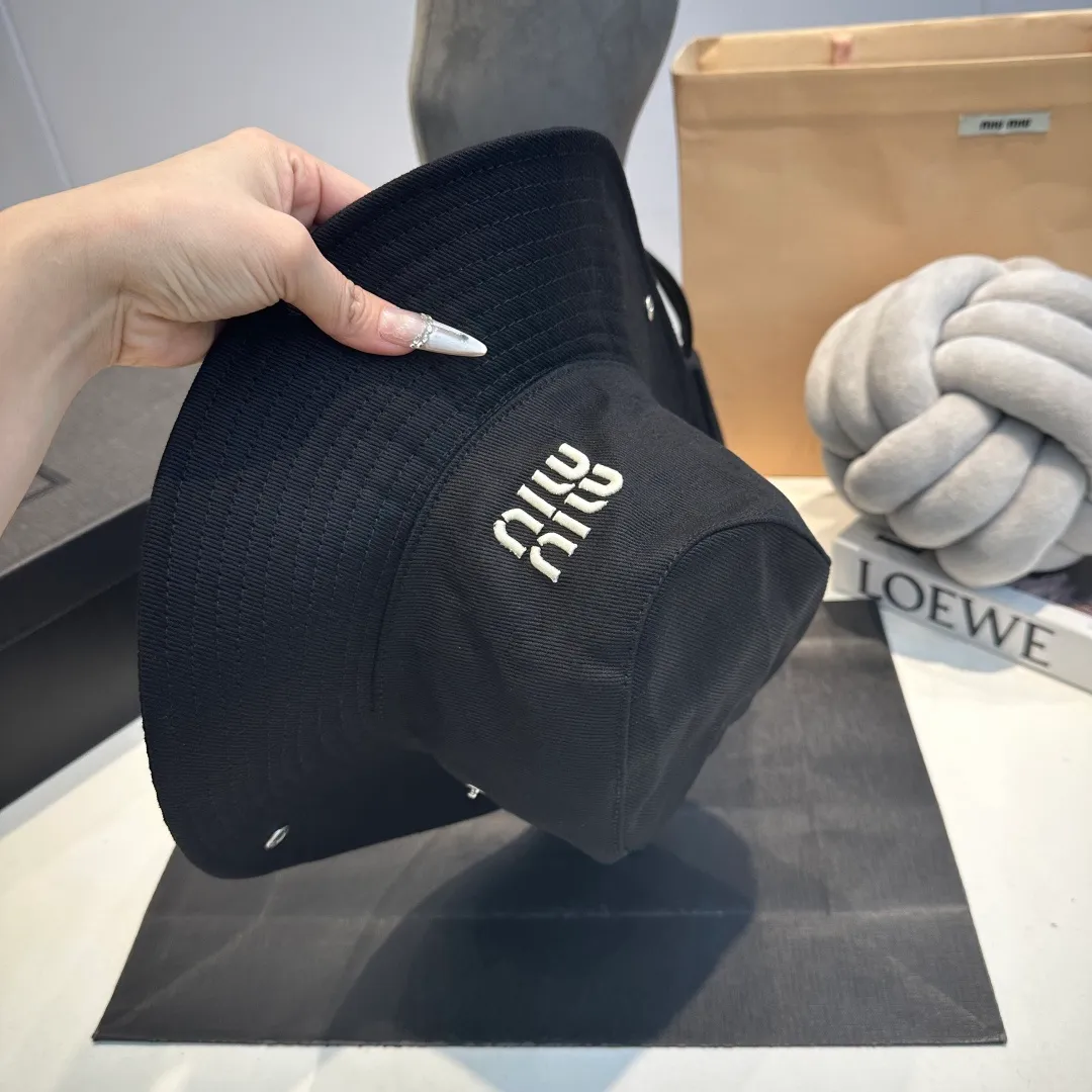P70 miumiu counter canvas bucket hat, one-to-one mold customization, head circumference 57cm, unisex