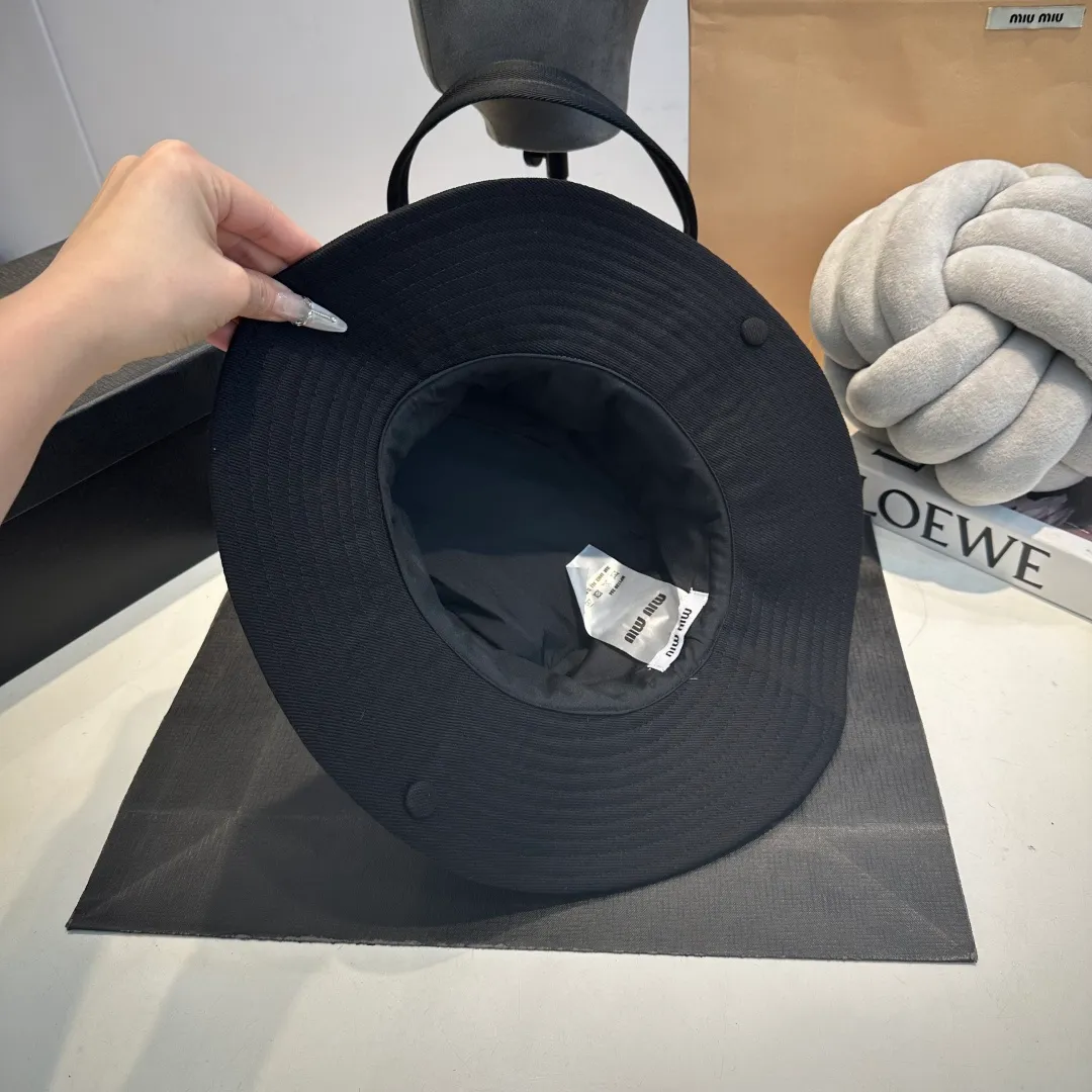 P70 miumiu counter canvas bucket hat, one-to-one mold customization, head circumference 57cm, unisex