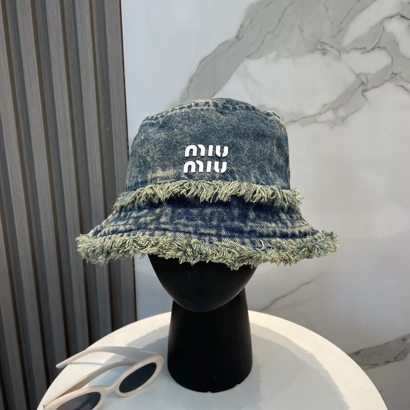 P66 💛 Comes with dust bag miumiu 2025 new washed soft denim men’s and women’s fisherman hat 🌈 Simple folding sunshade ~ a very textured one