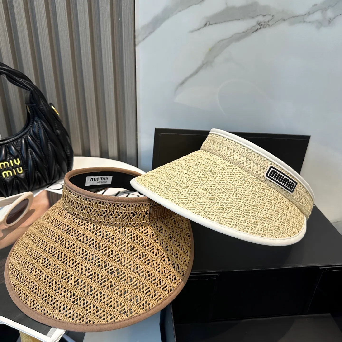 P80💛 Comes with dust bag, miumiu 2025 new sun visor, hollow top headband hat, 🔆 versatile sun protection ~ a great tool for casual outings, great sun protection! Love it so much 💕