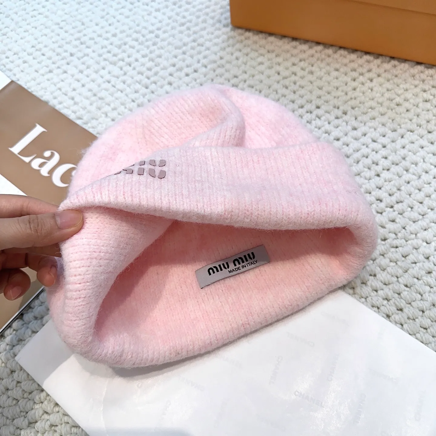 P60 miumiu new knitted hat! High-elastic fabric, classic colors, same style for men and women. Miu’s popular knitted hat! Xiaohongshu’s new product is released, it’s so 🉑️, high-elastic fabric, classic color