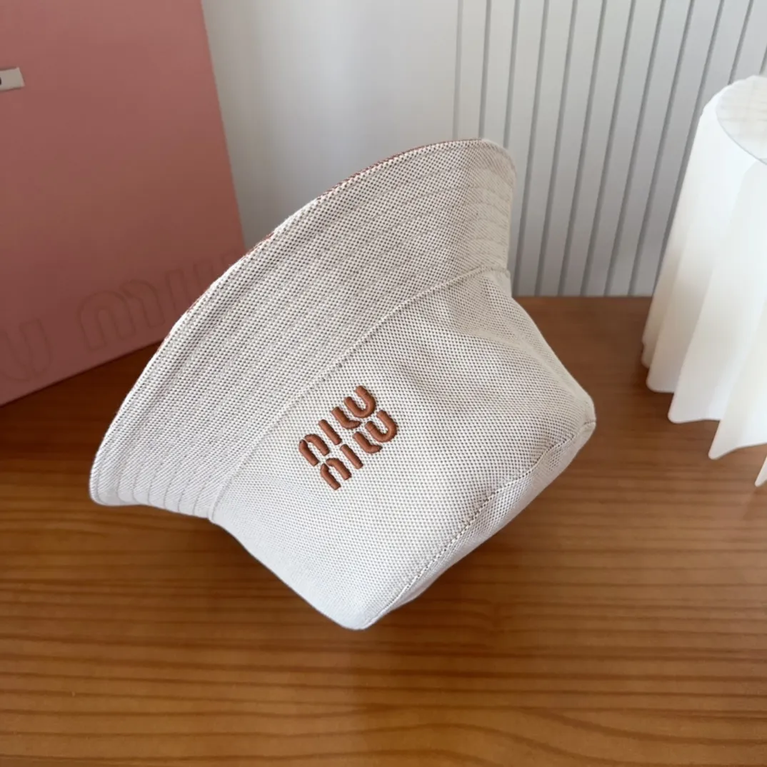 💰70 miumiu double-sided fisherman hat, one-to-one mold customization, head circumference 57cm, unisex