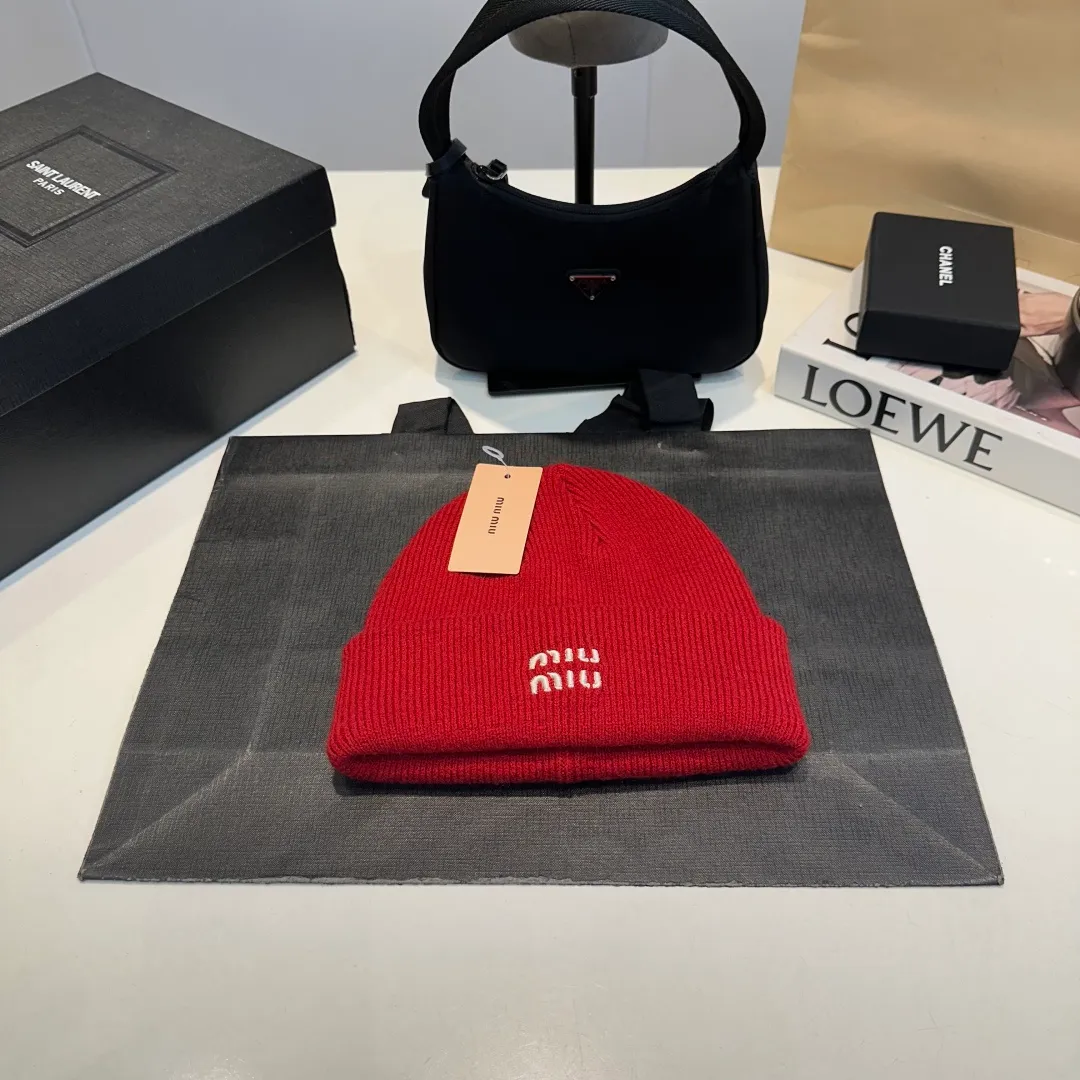 P60 miumiu new autumn and winter woolen hat