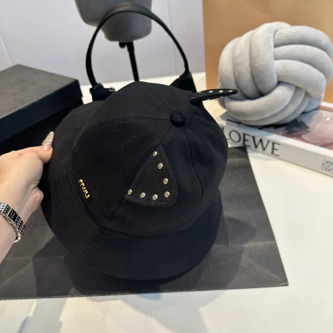 P70 miumiu high-end rabbit ear bucket hat, original quality, head circumference 57cm
