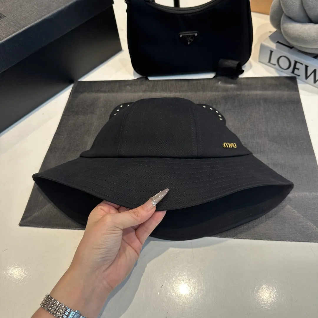 P70 miumiu high-end rabbit ear bucket hat, original quality, head circumference 57cm