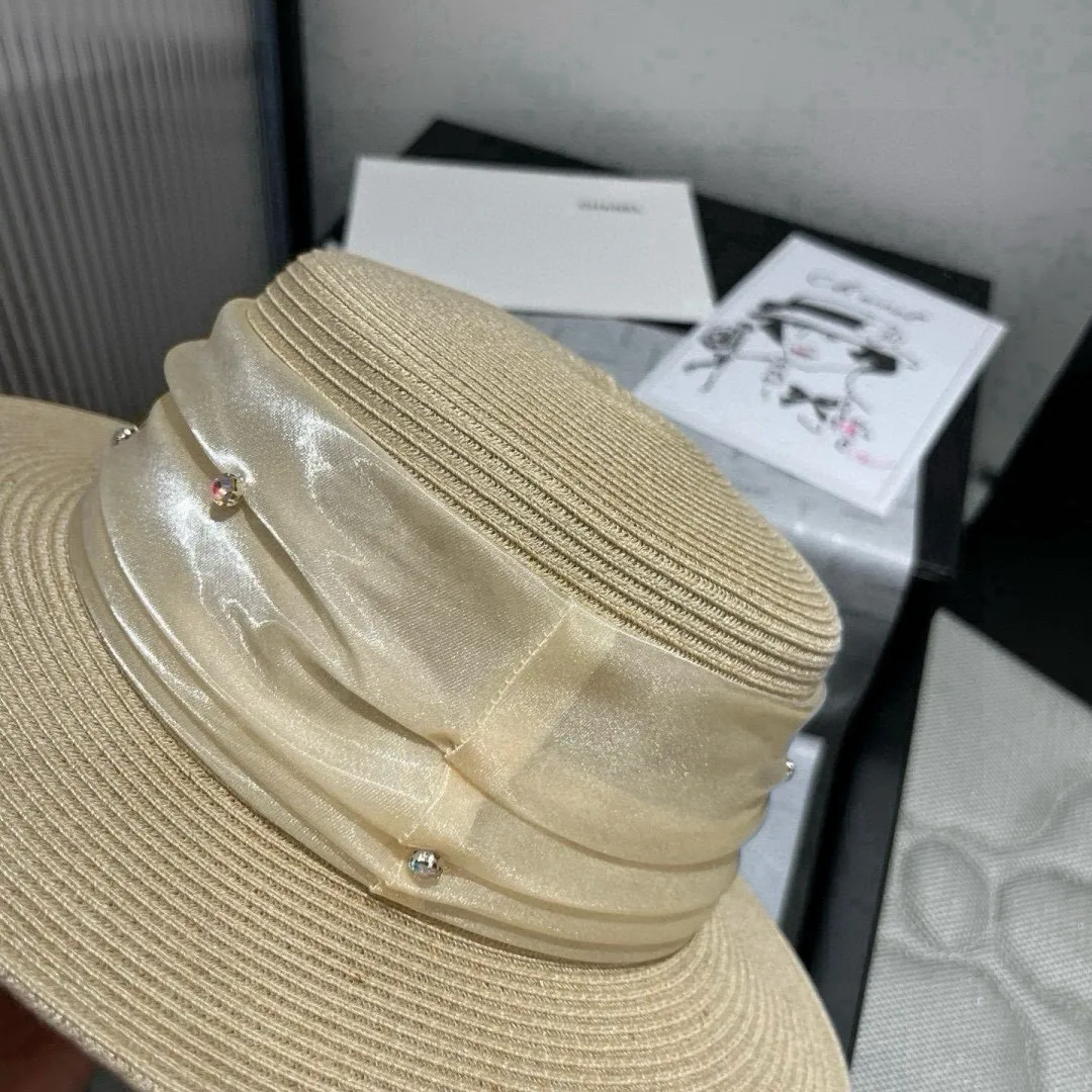 💰180¥ miumiu new flat top hat, high-grade PP straw fabric, head circumference 57cm