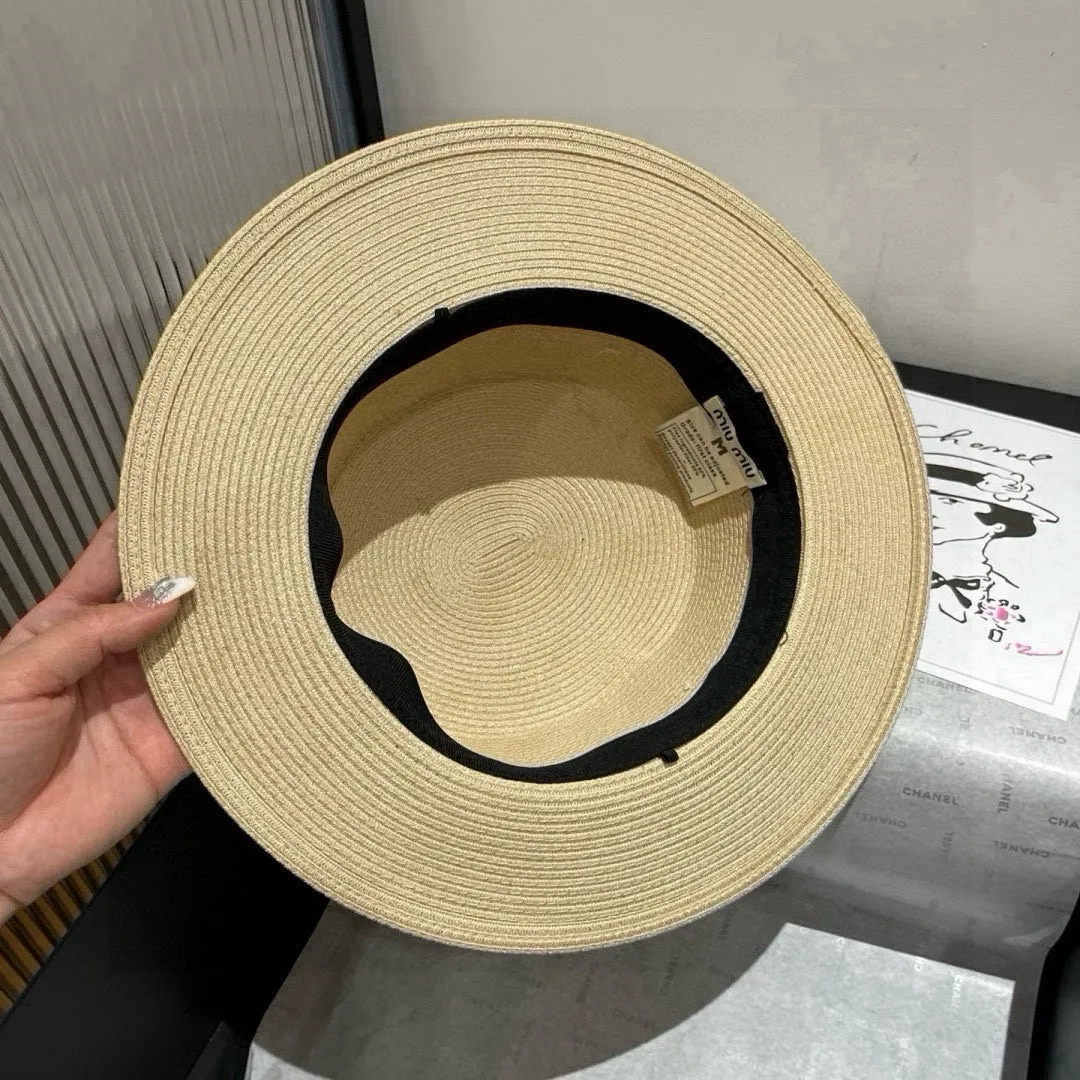 💰180¥ miumiu new flat top hat, high-grade PP straw fabric, head circumference 57cm