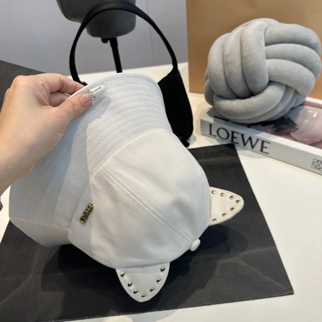 P70 miumiu high-end rabbit ear bucket hat, original quality, head circumference 57cm
