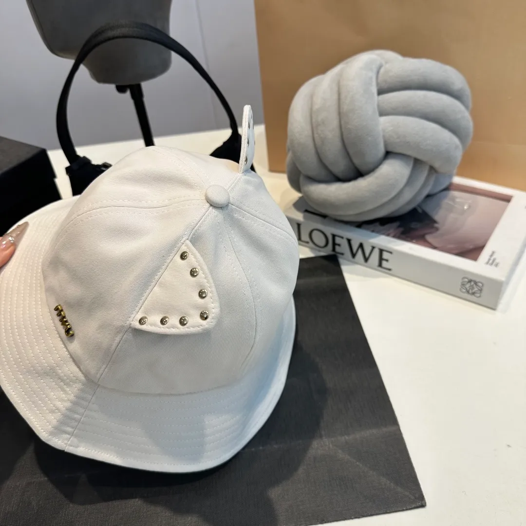 P70 miumiu high-end rabbit ear bucket hat, original quality, head circumference 57cm