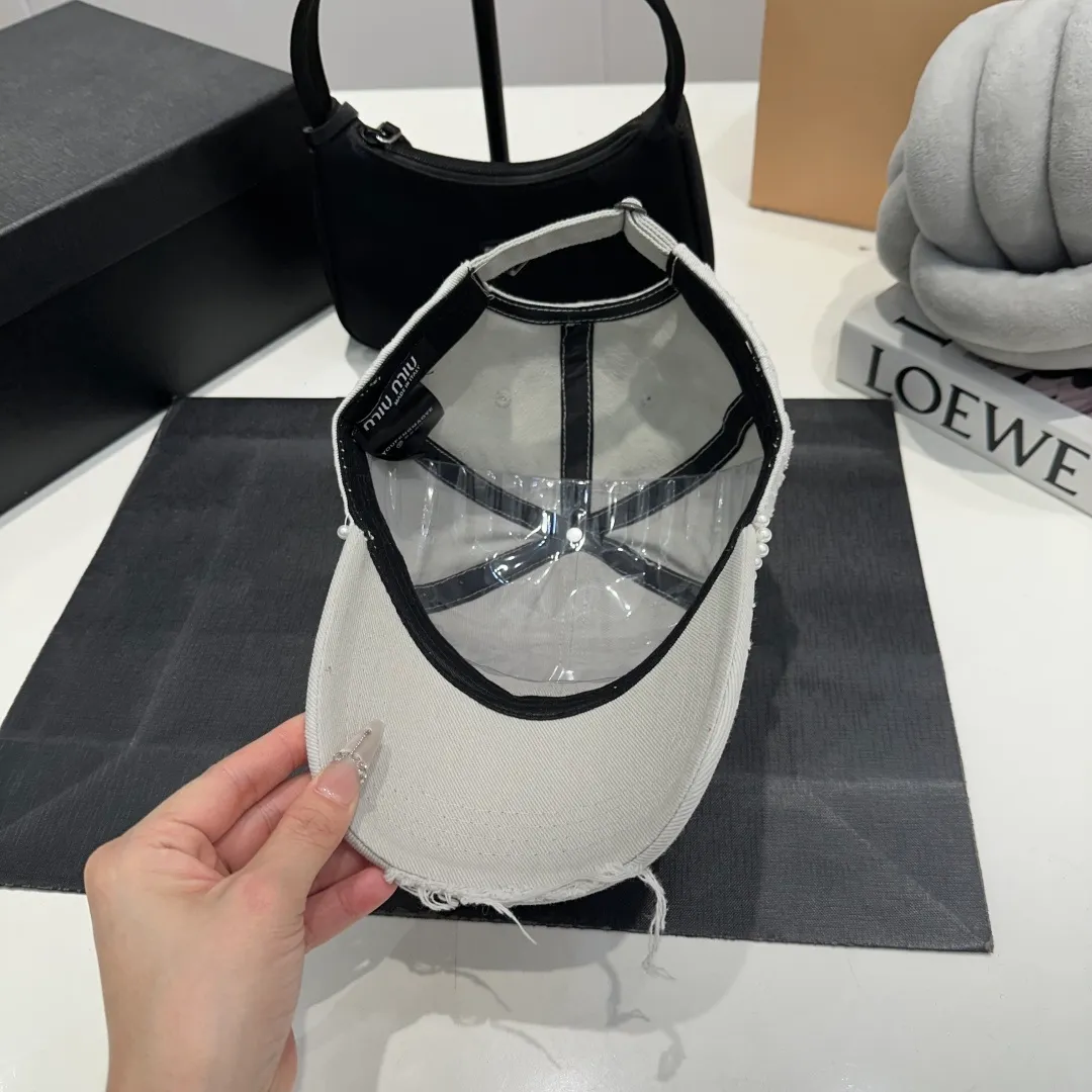 P60 miumiu's new bow-tie real pearl hole baseball cap, the hottest color at the moment - full of street style! Trendy and versatile, Xiaohongshu grows grass, poison, get your boyfriend, and cool together