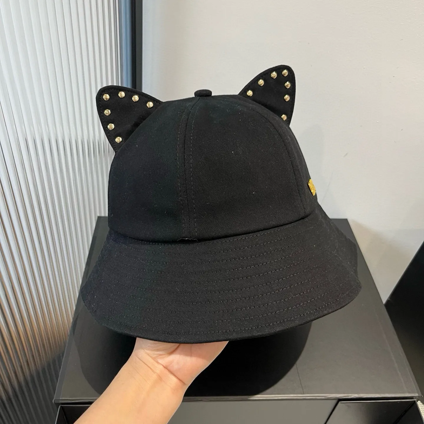 💰120¥ Miumiu miumiu spring and summer style cat ears and ding fisherman hat, pure cotton fabric, high-grade workmanship, head circumference 57cm