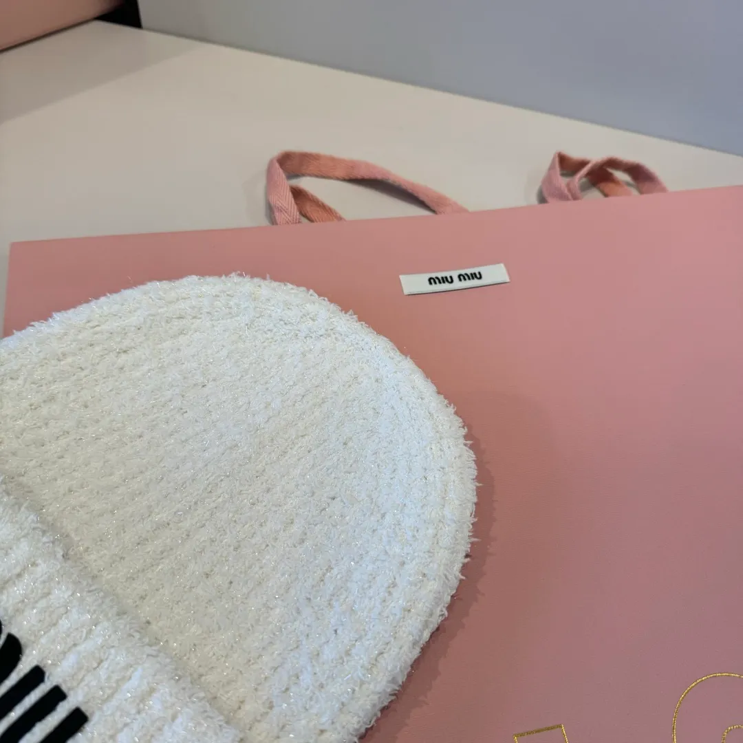 P50 miumiu original spring and summer new style woolen hat, customized, the original workmanship is meticulous and the quality is great!