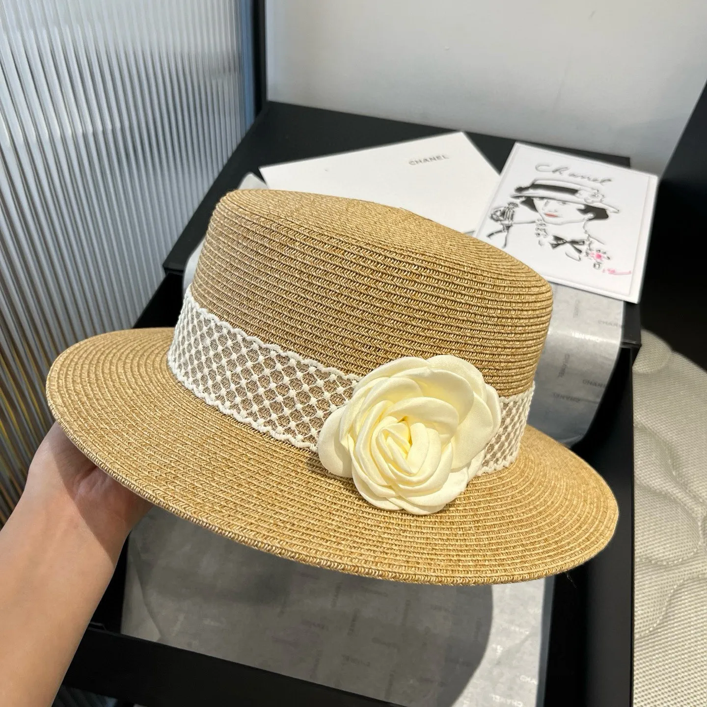 💰160¥ miumiu new sun hat, flat top hat, made of fine straw, head circumference 57cm