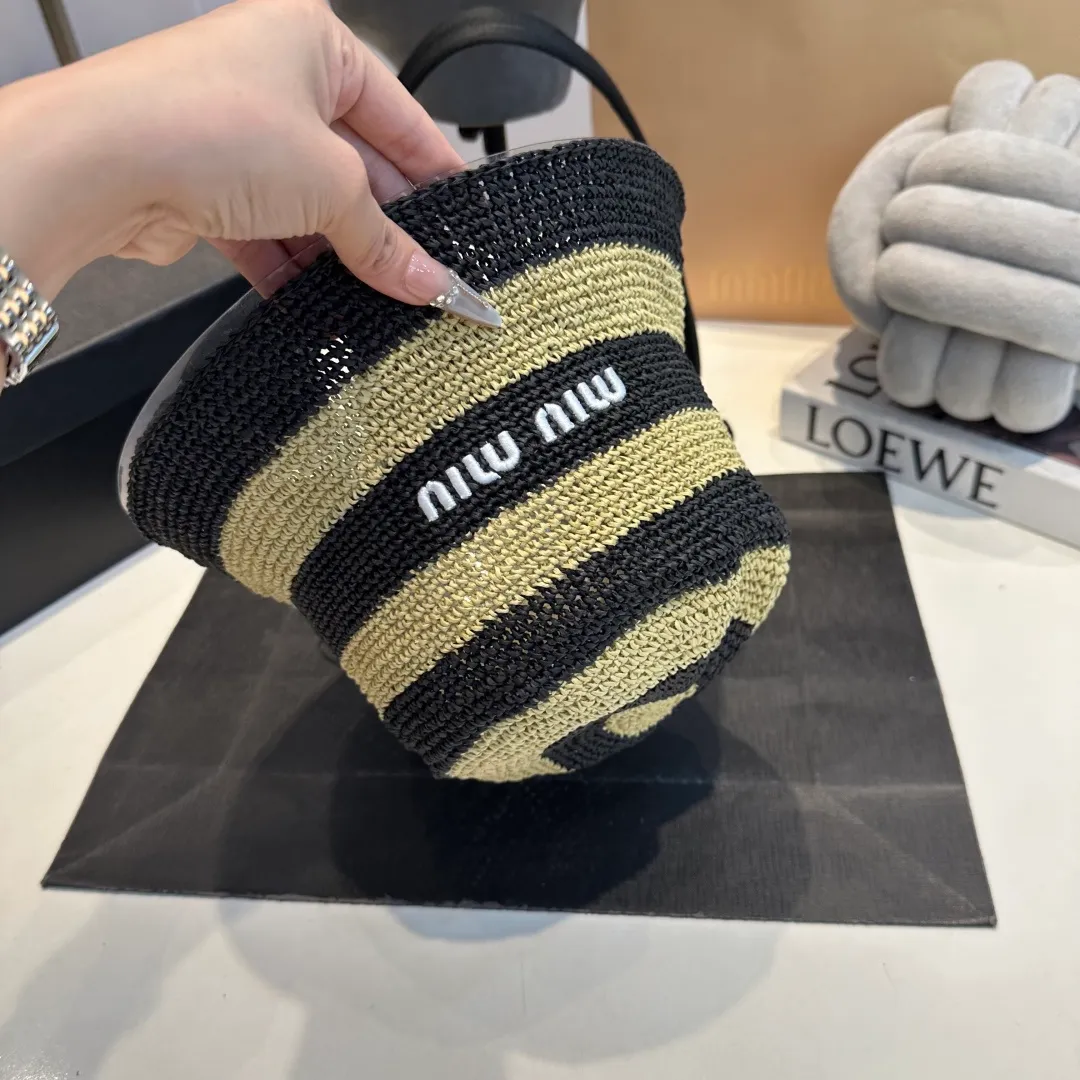 P90 miumiu new sunshade straw hat, head circumference 57cm