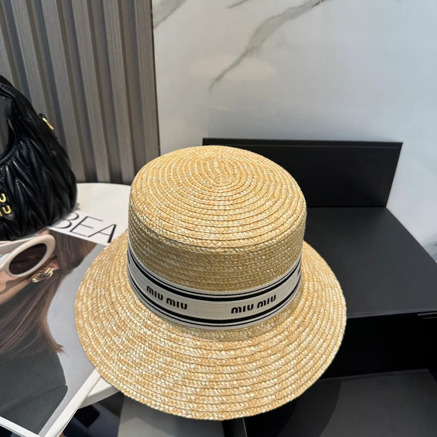 P80 miumiu new straw hat, advanced customization, lady style, attention to detail, sun protection and UV protection in summer, a must-have for travel, versatile and good-looking