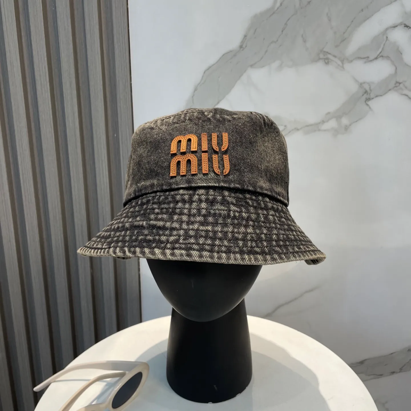 P66 💛 Comes with dust bag miumiu 2025 new washed soft denim men’s and women’s fisherman hat 🌈 Simple folding sunshade ~ a very textured one