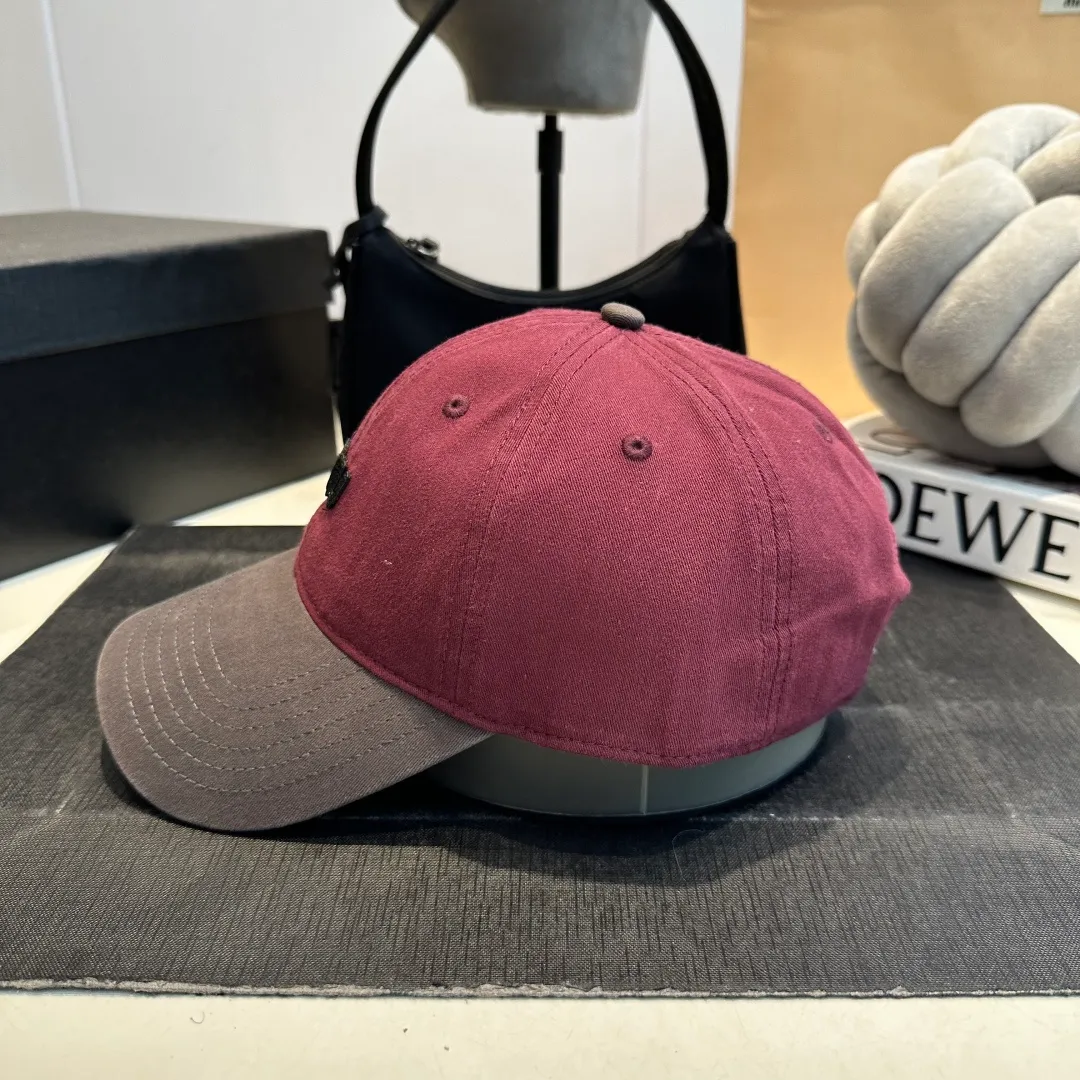 P60 miumiu new 25 spring and summer baseball cap, widened to show small head, new logo embroidery for spring and summer, same style for men and women
