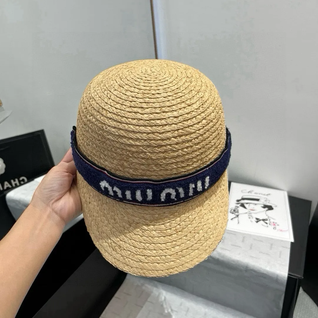 💰160¥ miumiu raffia knight hat, head circumference 57cm