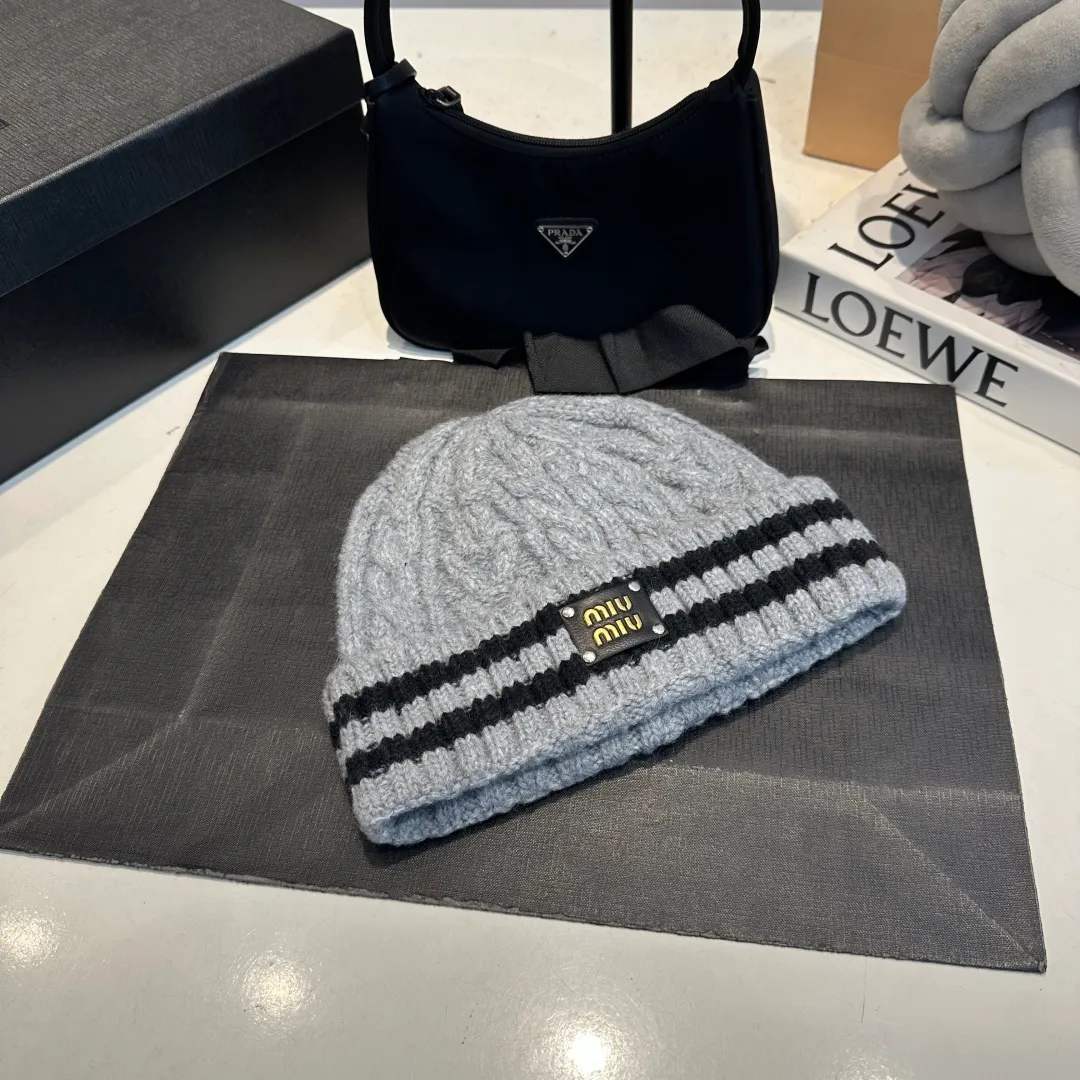 P60 miumiu new autumn and winter woolen hat