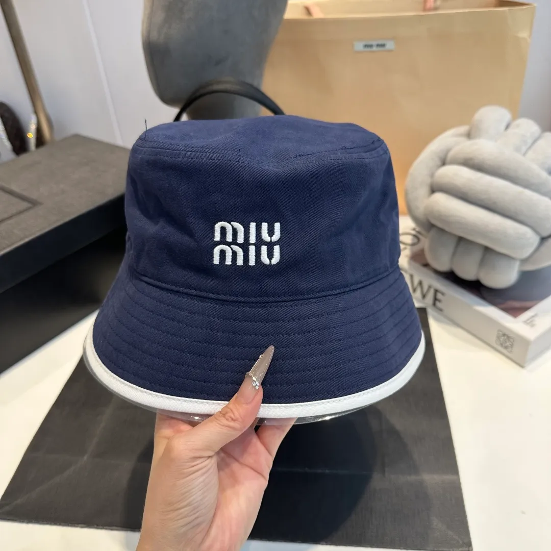 P90 miumiu 24ss new canvas bucket hat double-sided college style bucket hat, fresh and artistic
