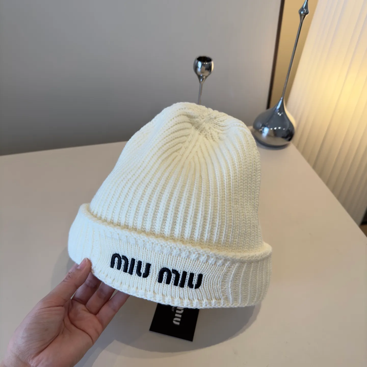 💰60¥ miumiu new knitted beanie