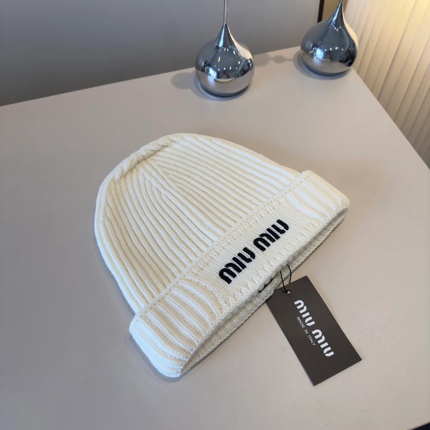 💰60¥ miumiu new knitted beanie
