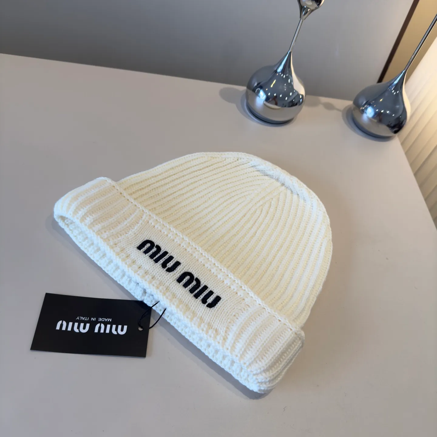 💰60¥ miumiu new knitted beanie
