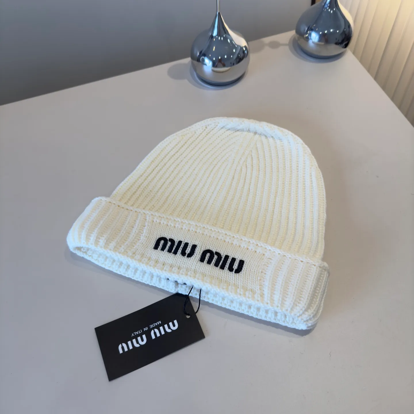 💰60¥ miumiu new knitted beanie