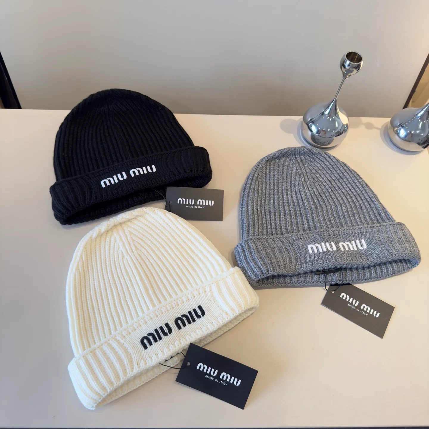 💰60¥ miumiu new knitted beanie