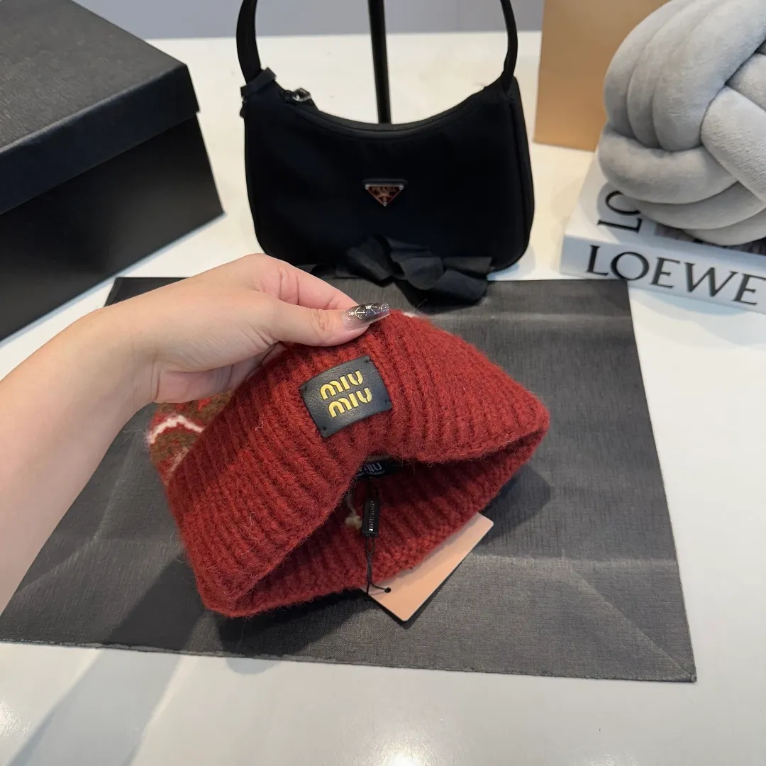 P56 miumiu new autumn and winter woolen hat