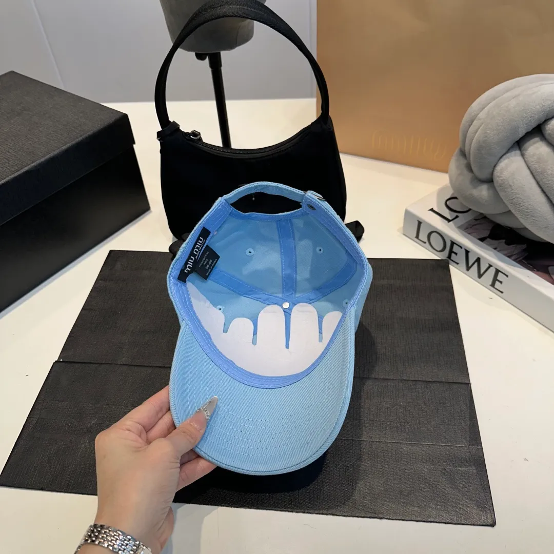P60 miumiu new 25 spring and summer baseball cap, widened to show small head, new logo embroidery for spring and summer, same style for men and women