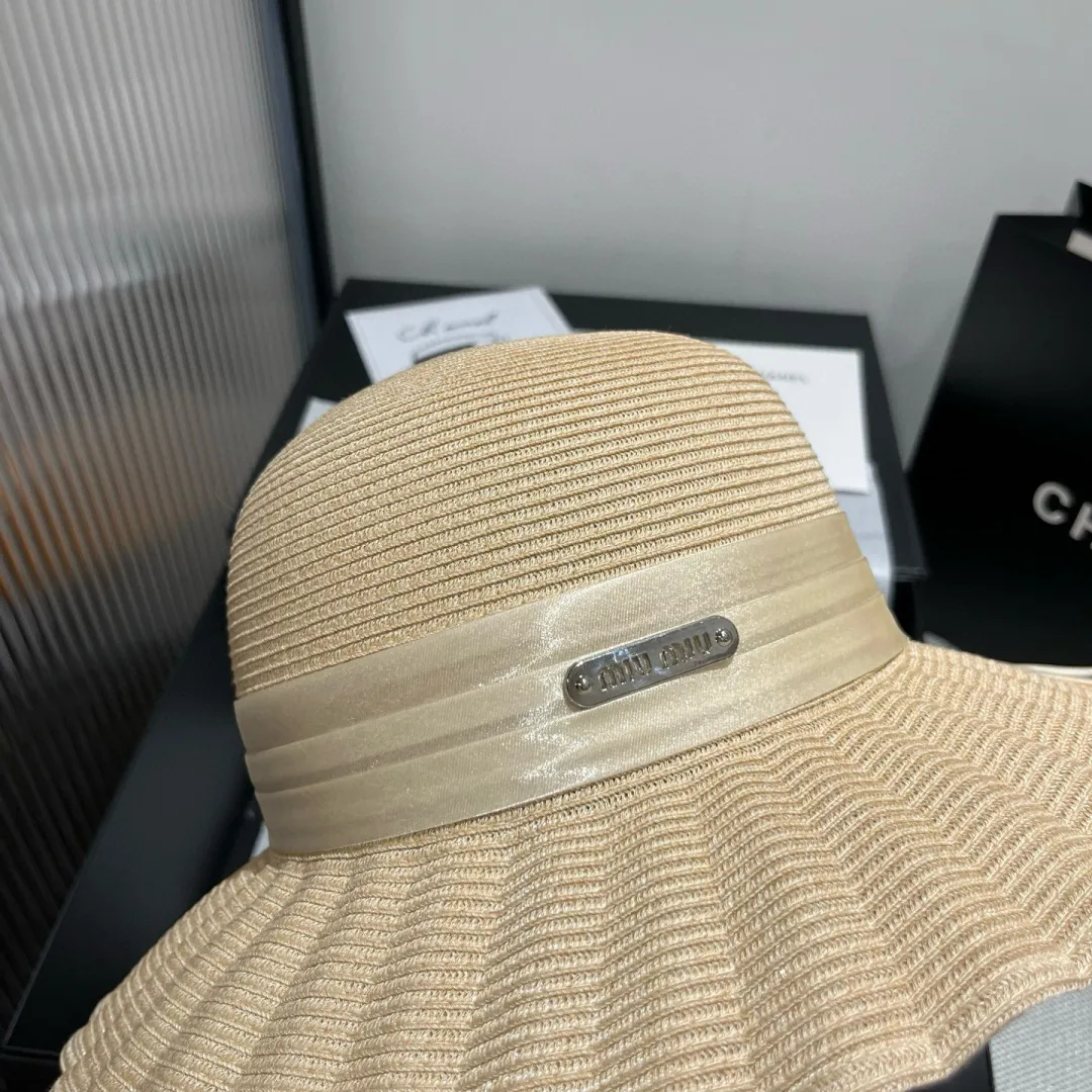 💰170¥ miumiu Miumiu new water ripple straw hat, ladies hat, PP straw fabric, head circumference 57cm
