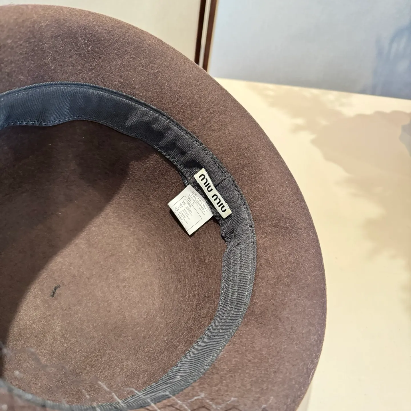 💰200¥ miumiu new wool basin hat, 100% wool fabric, head circumference 57cm