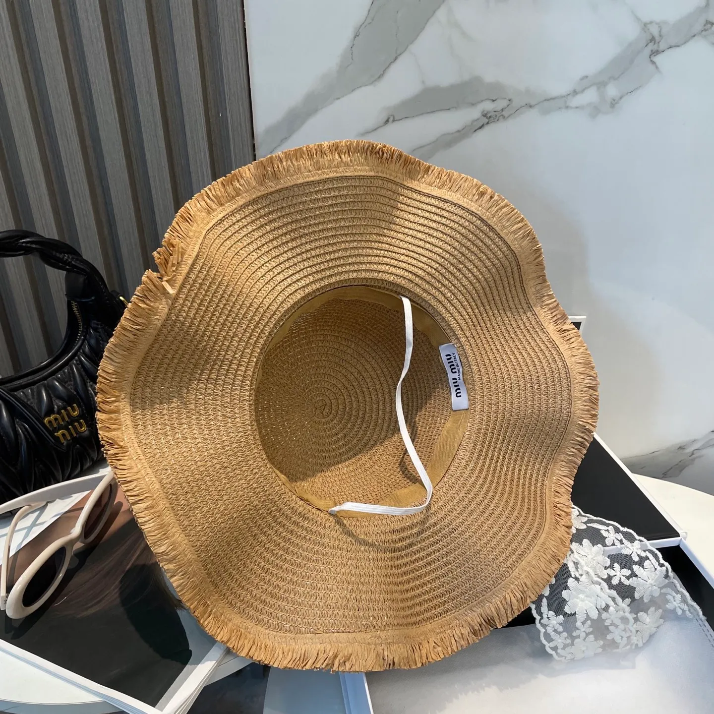 P60 miumiu 2025 new straw hat, advanced customization, lady style, attention to detail, sun protection and UV protection in summer, a must-have for travel, versatile and good-looking