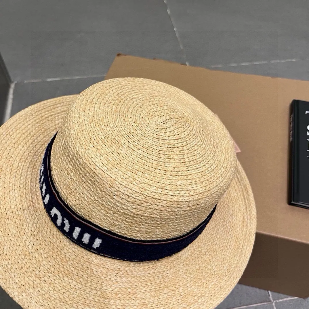 💰160¥ miumiu new straw hat, 23 new flat top hat, raffia straw hat, one to one customized version, head circumference about 57cm