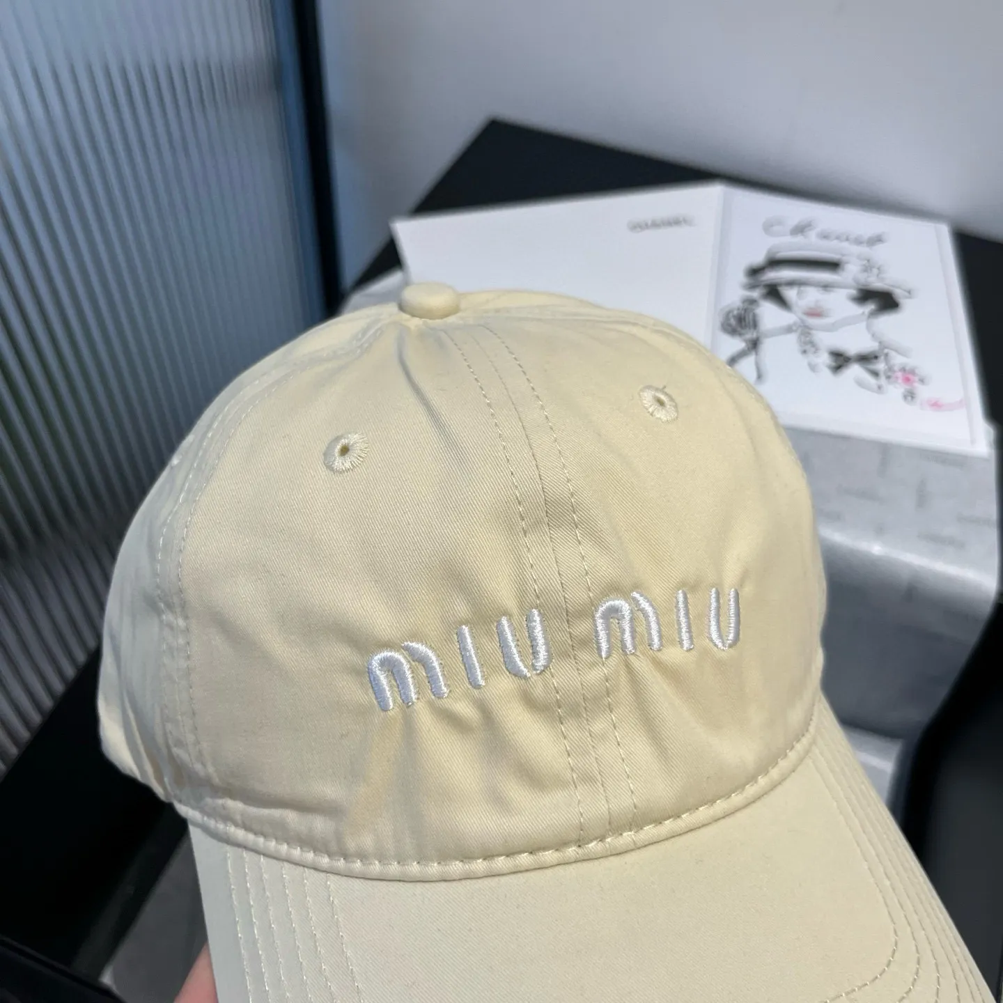 💰70¥ miumiu new baseball cap, high-grade fabric, head circumference 57cm