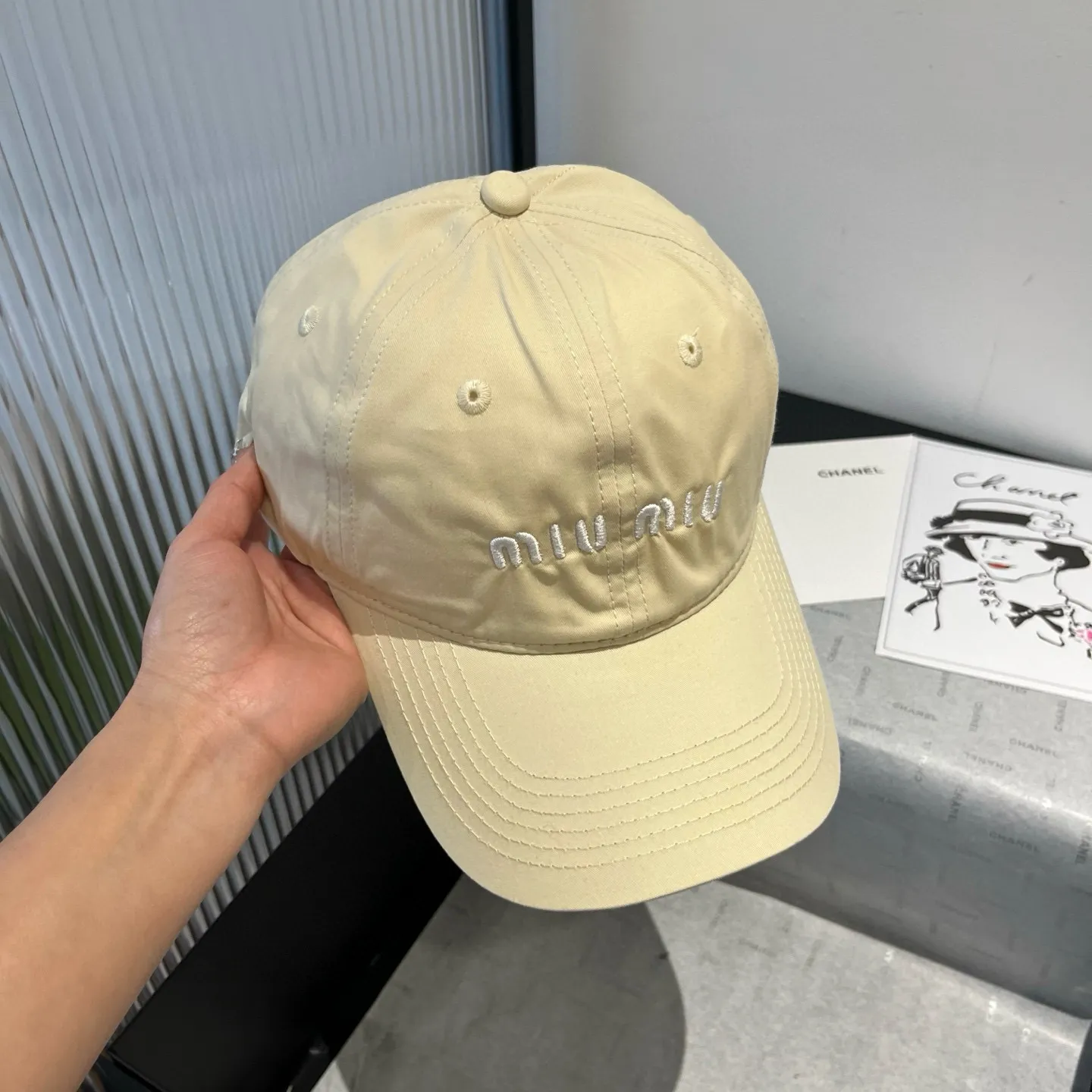 💰70¥ miumiu new baseball cap, high-grade fabric, head circumference 57cm