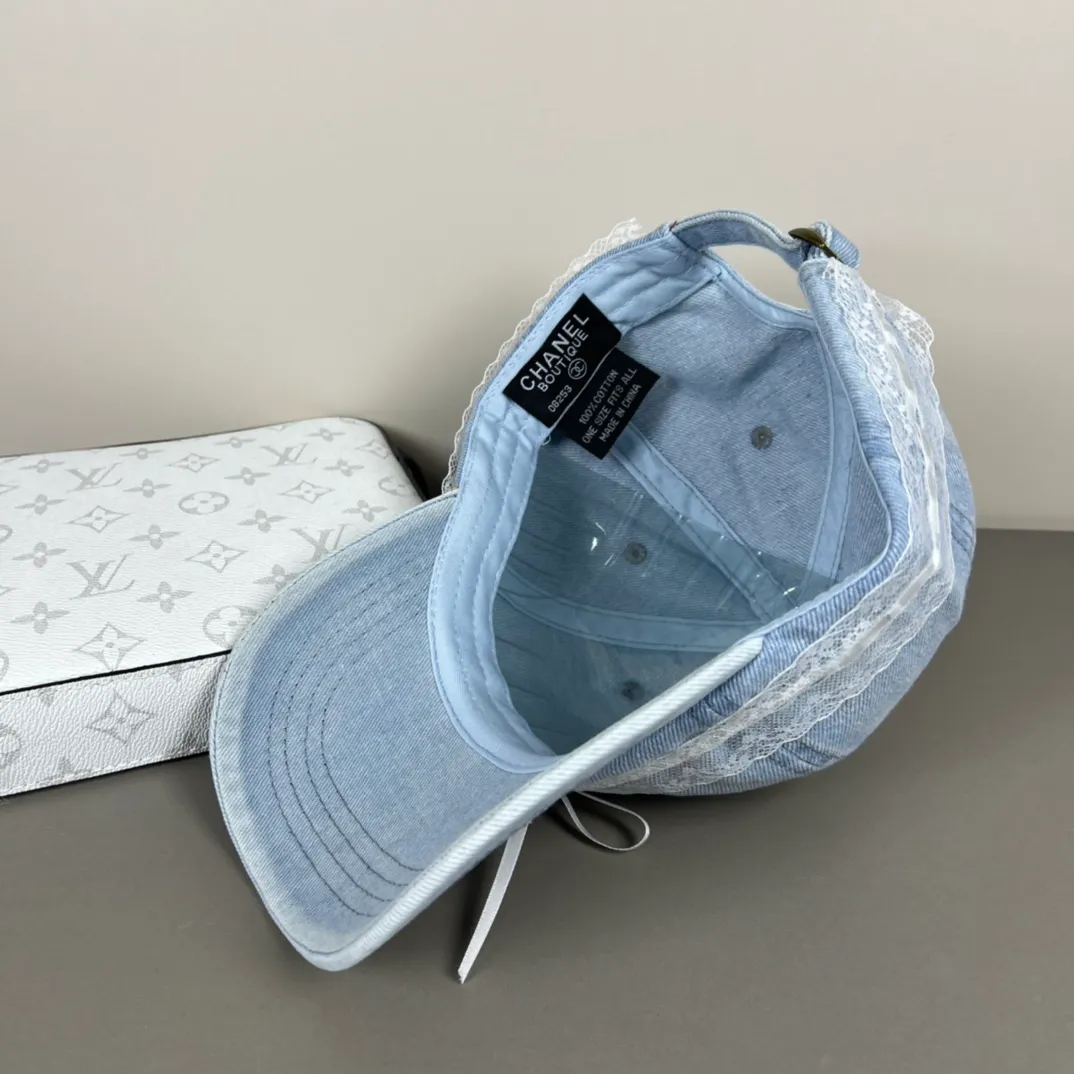 70💰Miumiu (recommended by Xiaohongshu’s popular model) Original new baseball cap, authentic mold-making and custom-made, original workmanship is meticulous and the quality is superb!